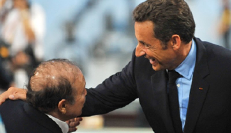 “ما تحلى الڤعدة إلا مع السي عبد الق”