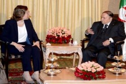 الرئيس بوتفليقة يستقبل سفيرة المجر الجديدة بالجزائر