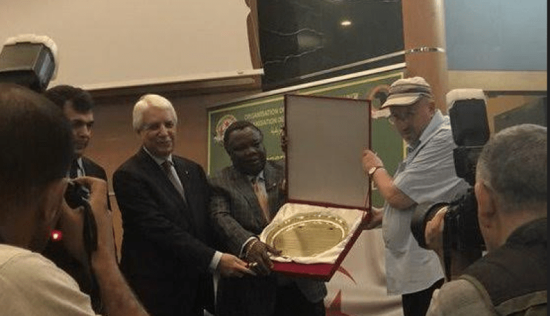 النقابيون الأفارقة يكرّمون الرئيس بوتفليقة