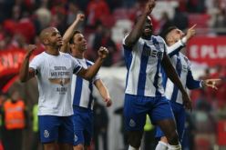 بالصور.. براهيمي يقوم بإلتفاتة رائعة إتجاه شهداء الجزائر في كلاسيكو البرتغال