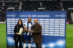 بالفيديو.. مُخالفة غريبة لبراهيمي في لقاء بورتو وريو أفي