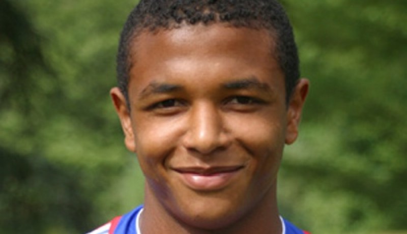 ‬لن أنضم إلى الخضر قبل ضمانات ‬من رورواة‮ ‬والأولوية لفرنسا‬