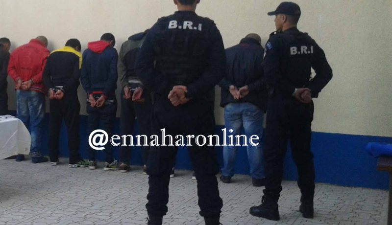 BRI تيبازة يوقف 8 أشخاص ويحجز أسلحة بيضاء