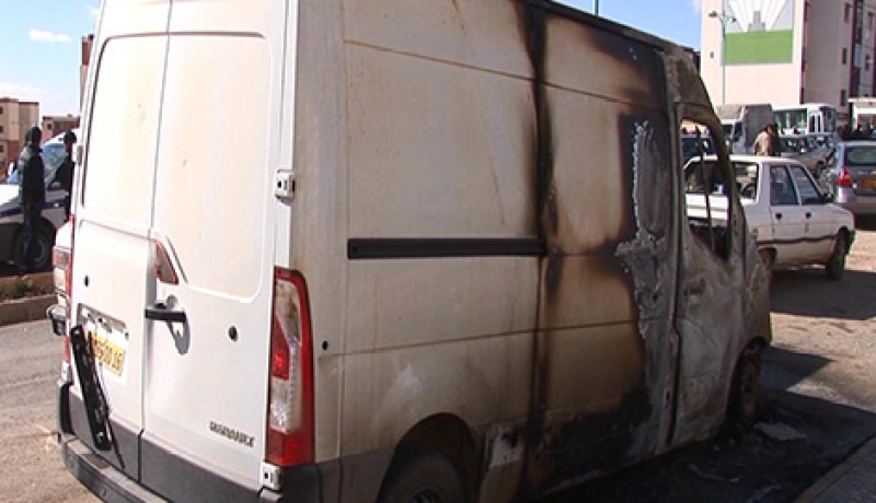 حرق وتخريب 13 سيارة وتوقيف 14 مشاغبا بعد مواجهات بسبب سليماني في الأربعاء بالبليدة