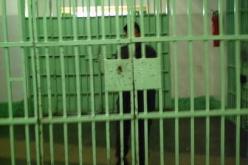 تائبان رهن الحبس يطالبان بالاستفادة من ميثاق السلم