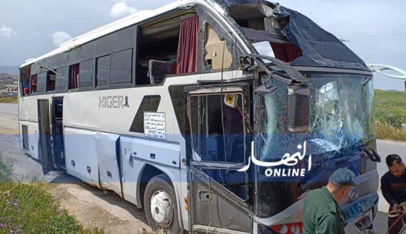 بالصور.. 30 جريح في حادث انقلاب حافلة للتلاميذ في قسنطينة