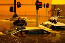 الشرطة الأسترالية تصدر أوامر بإخلاء منطقة ريفية مهددة بالفيضانات