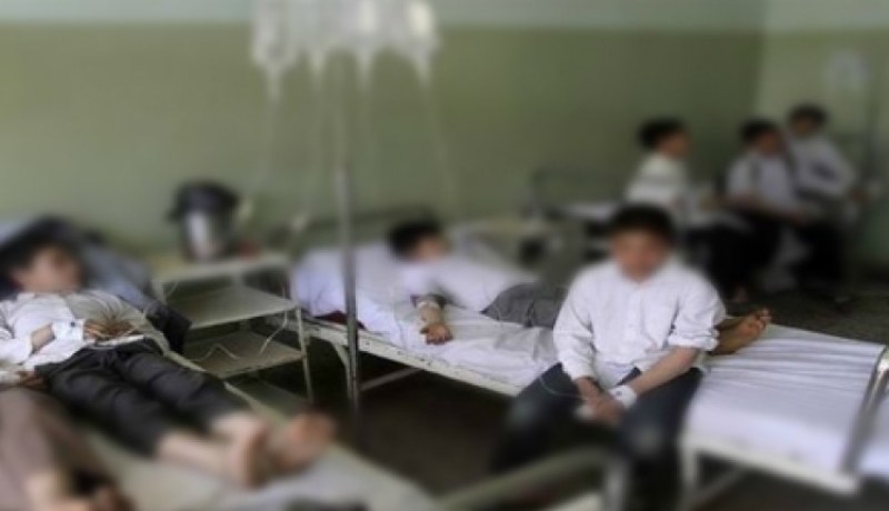 بالفيديو.. إصابة 13 تلميذا بتسمم غذائي في البيض.. وهذا هو السبب