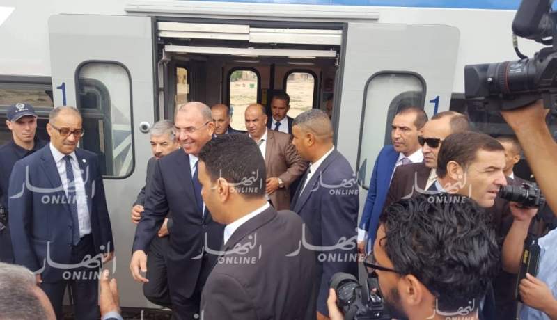 زعلان يشرف على إشارة إنطلاق قطار كوراديا بالنعامة