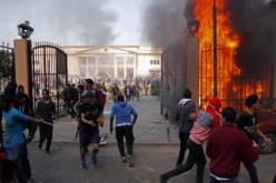 قتيل وتسعة جرحى فى اشتباكات كوبري قصر النيل بالقاهرة