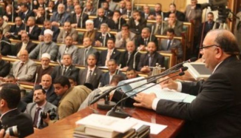مرسي يعتمد قانون معايير تشكيل الجمعية التأسيسية لوضع الدستور