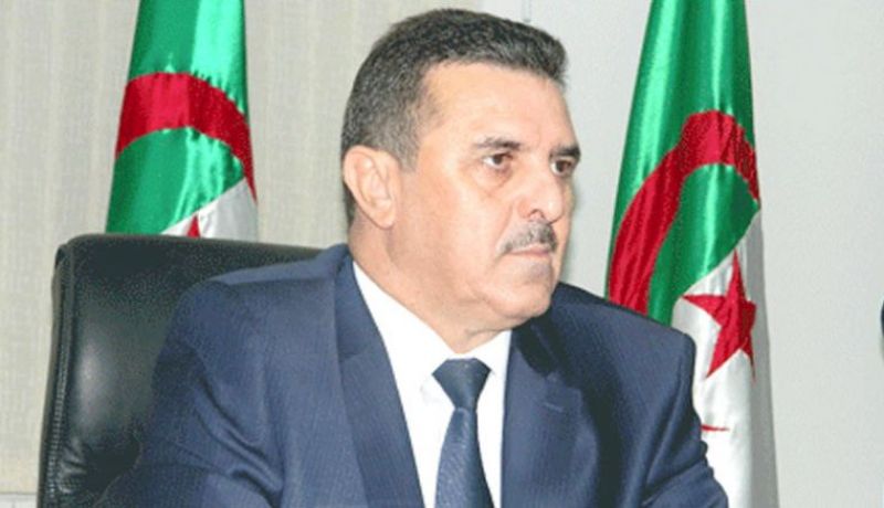 والي ڨالمة ينهي مهام رئيس بلدية الدهوارة