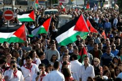 الأرض وطن .. شعار الفلسطنيين في الذكرى الـ 40 ليوم الأرض