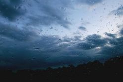 اضطراب جوي تشهده المناطق الساحلية من الوطن ابتداءا من اليوم الثلاثاء