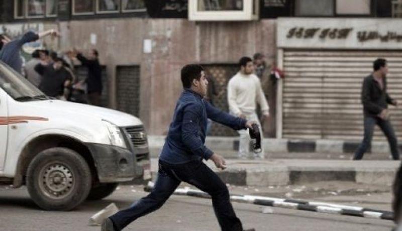 أكثر من 90 حالة إصابة في اشتباكات العباسية وأنباء متضاربة حول سقوط قتلى بمصر