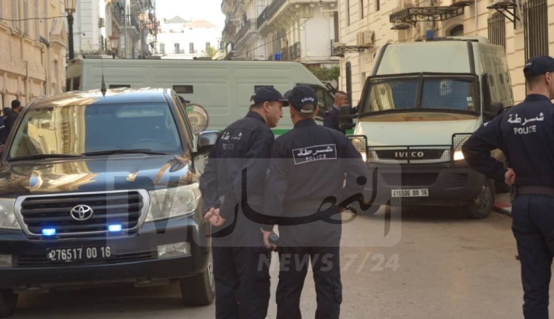 محاكمة القرن.. هيئة الدفاع تقرر مقاطعة الجلسات المقبلة