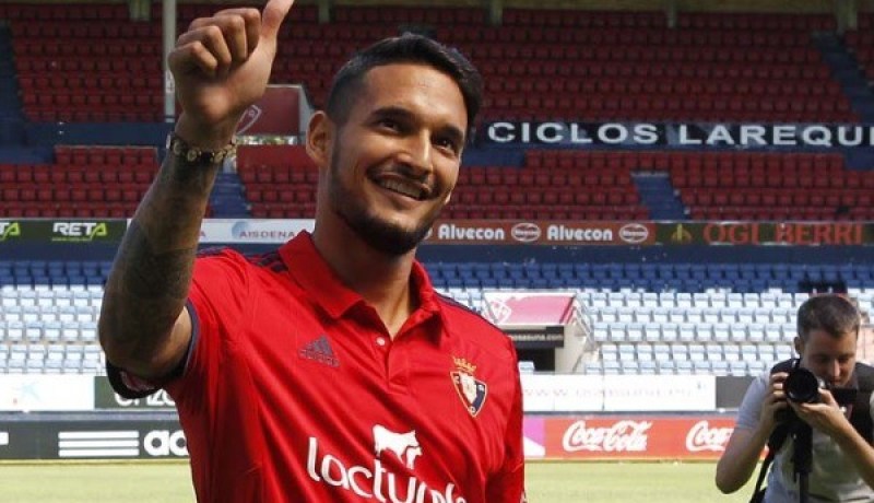 “كادامورو” يعود إلى فرنسا من بوابة “نيم”