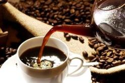 الكافيين يمنع التدهور العصبي المرتبط بالشيخوخة واضطرابات الدماغ