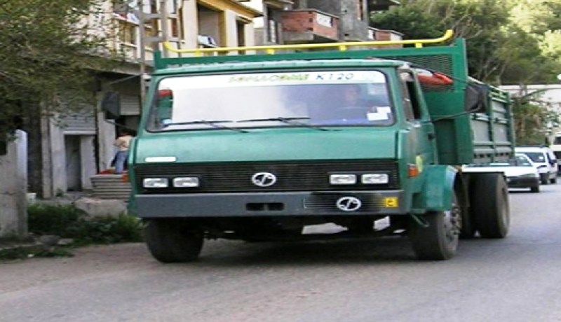 شاحنة تدهس مكفوفين بباتنة والسكان‮ ‬يغلقون الطريق