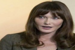 كارلا ساركوزي‮ ‬متهمة بقبول ‮7‬‭,‬‮2 ‬مليون دولار لجمعيتها الخيرية