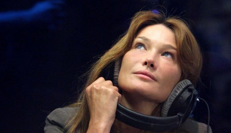 كارلا بروني ساركوزي تصدر البوما جديدا في الربيع