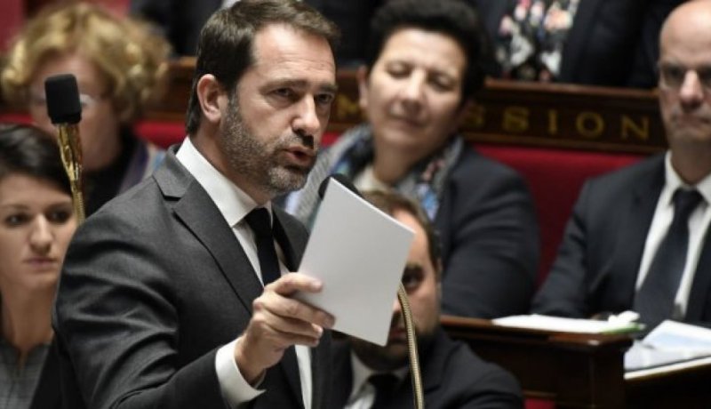 تعيين كريستوف كاستانير على رأس وزارة الداخلية الفرنسية