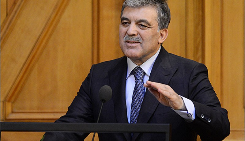 رئيس تركيا يتعهد بعدم التستر على الفساد