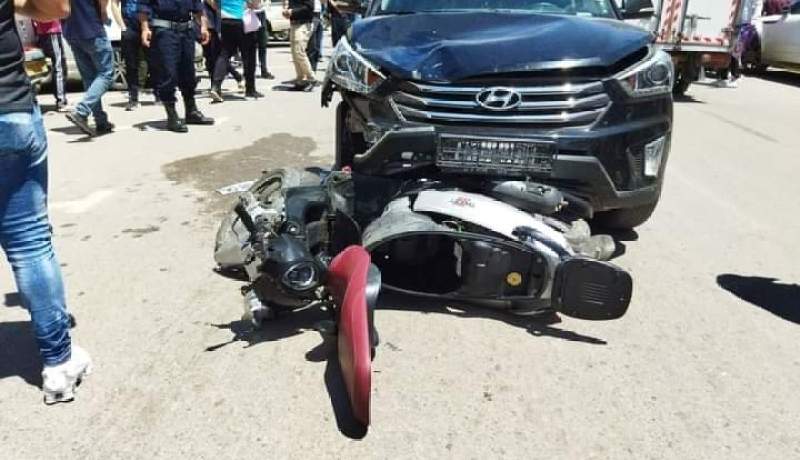 بجاية: جريح في إصطدام سائق دراجة نارية بسيارة وسط المدينة