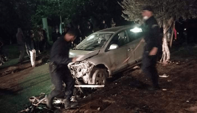 الشلف : إصابة 5 أشخاص في حادث انحراف سيارة و اصطدامها بشجرة بسيدي عكاشة