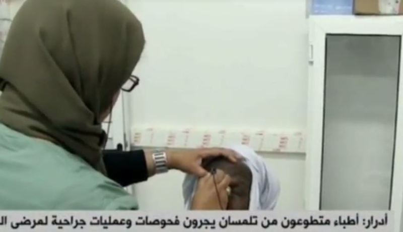 أطباء متطوعون يجرون عمليات جراحية لمرضى العيون بأدرار