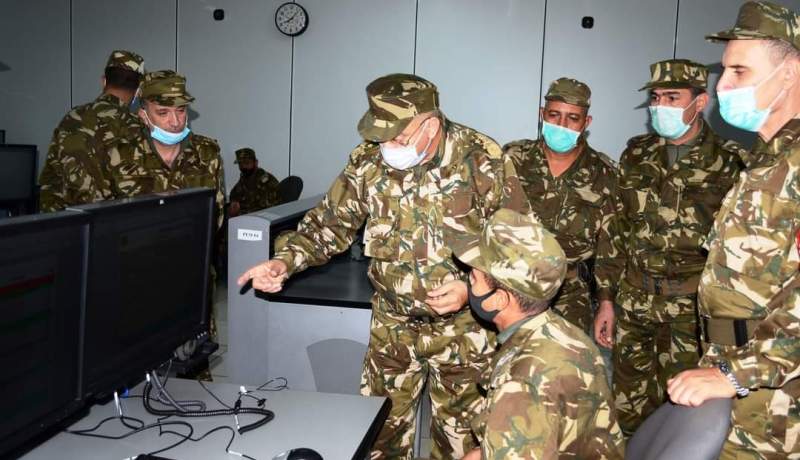 رئيس دائرة الإشارة وأنظمة المعلومات يقوم بزيارة عمل إلى الناحية العسكرية الثالثة