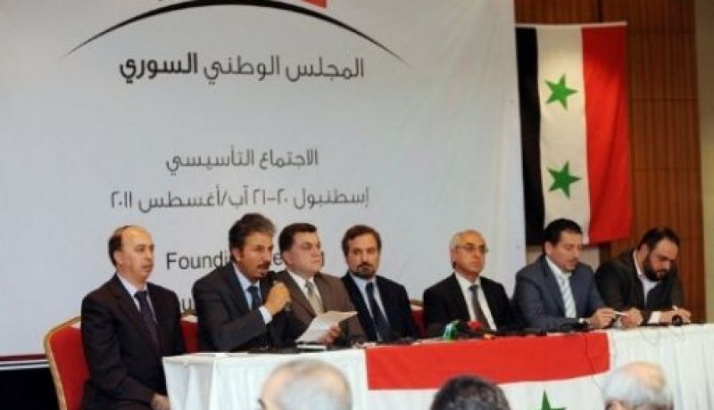 المجلس الوطني السوري يوافق على مرحلة انتقالية تقودها شخصية من النظام