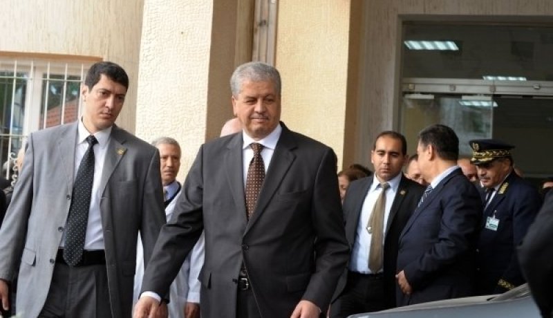 سلال  يختتم  زيارته لولاية سطيف