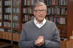 بيل غيتس يُفجر مفاجأة عن لقاح كورونا وموعد إنتهاء الوباء