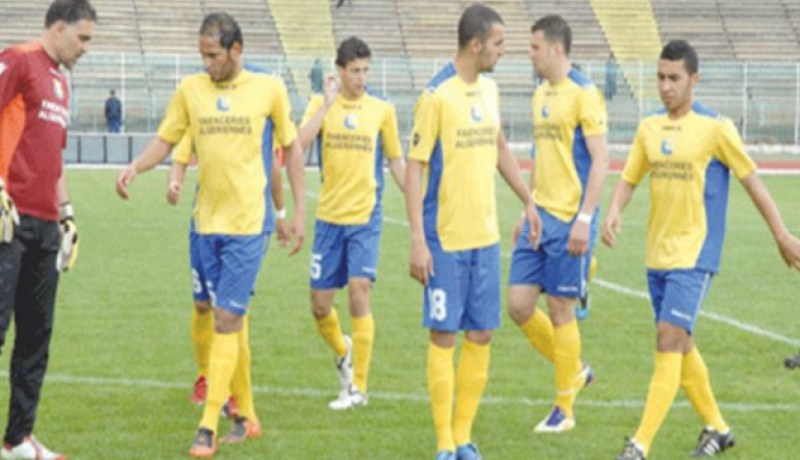 بارادو يستقبل منافسيه على ملعب عمر حمادي