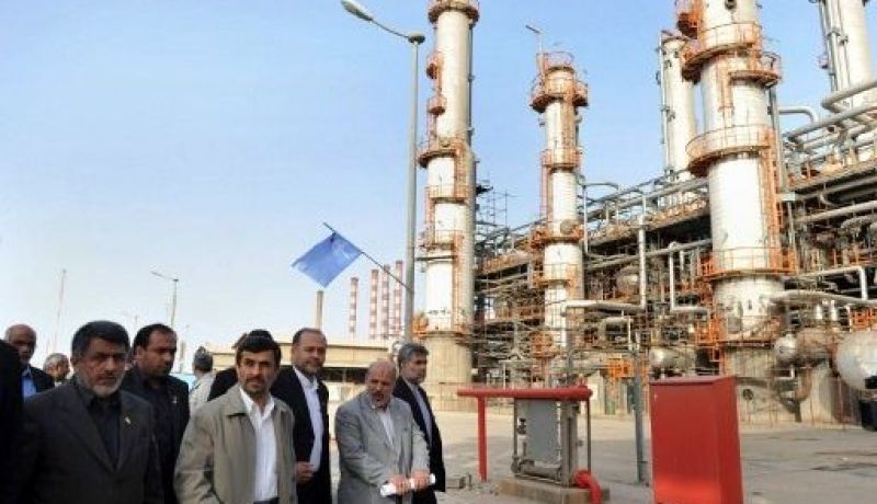 الولايات المتحدة تفرض عقوبات على الدول المستوردة للنفط الإيراني