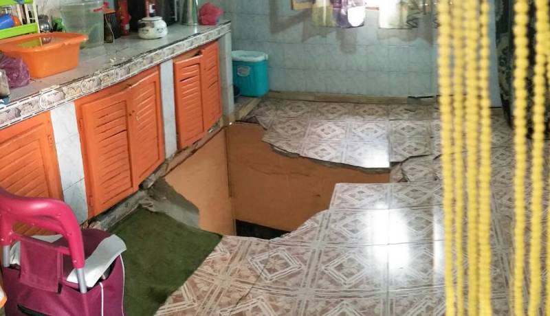بالصور.. إصابة إمرأة في إنهيارأرضية مطبخ منزلها بوهران