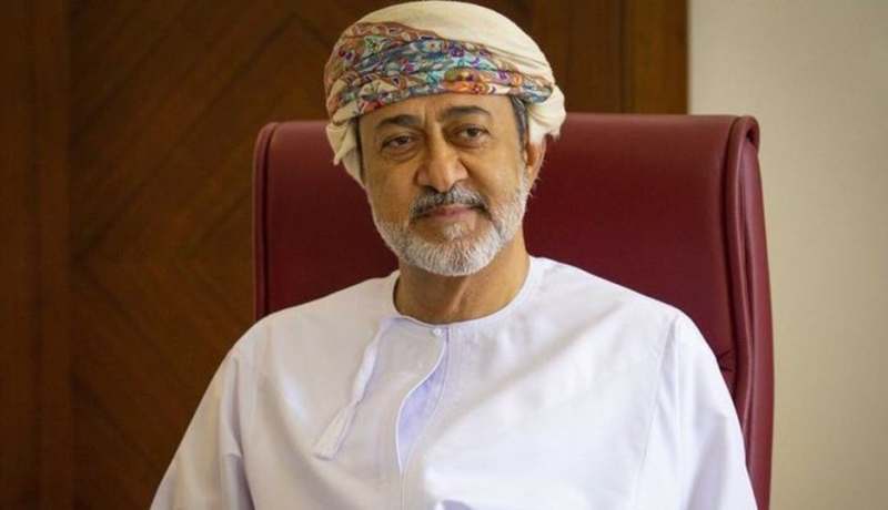 هيثم بن طارق آل سعيد يؤدي القسم سلطاناً لعمان