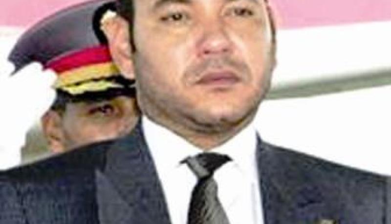 يغيب شهرا عن عرشه