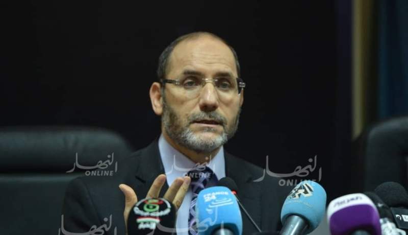 مقري: “نتأسف على الإهانة المستمرة للسان الجزائري”