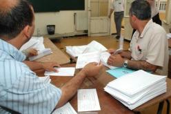 إغماءات هستيريا ضحك بسبب الرسوب وبكاء احتفالا بالنجاح