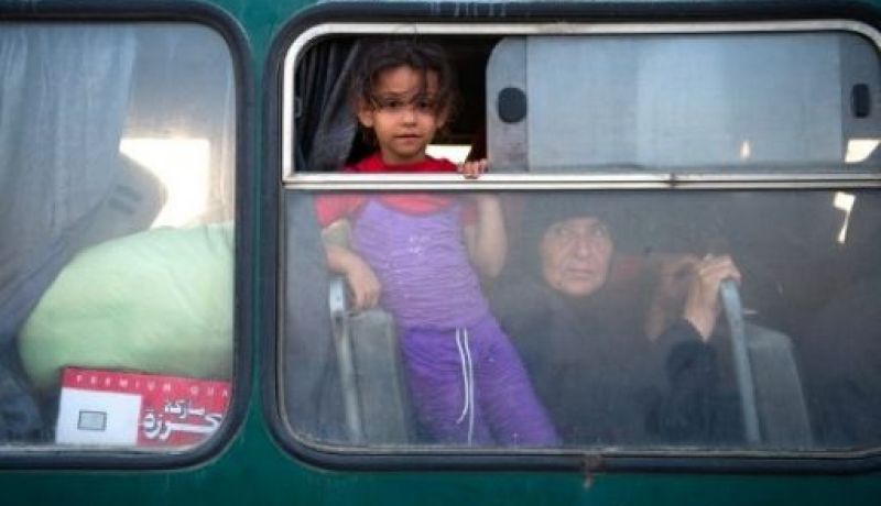 أنباء عن اختطاف حافلة تحمل على متنها 45 شخصاً بريف إدلب