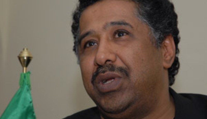 هل سيقاطع خالد التطبيع هذه المرة؟
