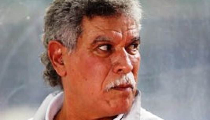 حسن شحاتة المنتخب المصري في موقف صعب بعد فوز الجزائر