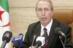 وزير الأشغال العمومية يتفقد مشروع اعادة تهيئة شطر الطريق السريع  البويرة-الأخضرية