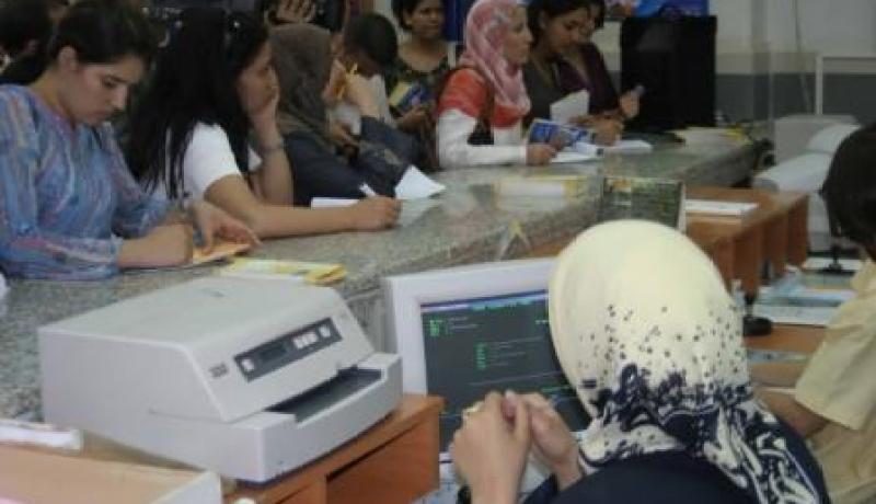 موظفون يطلبون المبارزة مواطنون يسبّون أمام الملأ والله آخر ما يُذكر في هذه المجالس