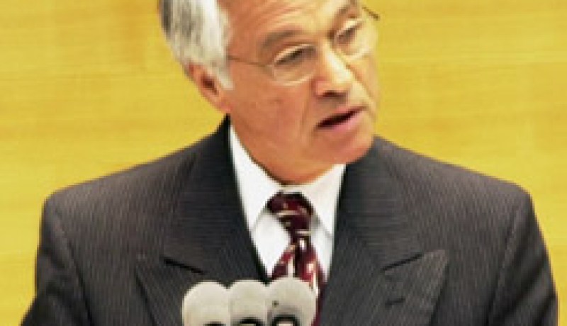 شكيب خليل يؤكد أن مجمع سونطراك و جميع فروعه تسير بطريقة عادية