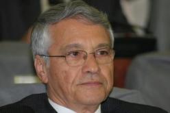 الحكومة ترفع أسعار البنزين والمازوت بمحطات الطريق السيار