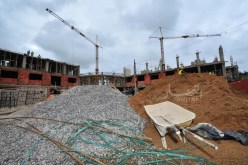 زوخ يطمئن: مازال 39 ألف وحدة سكنية في طور الإنجاز قابلة للتوزيع قريبا