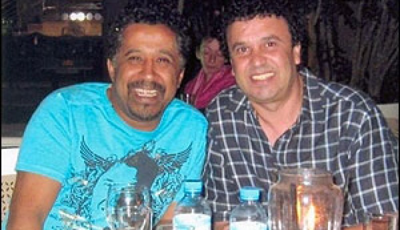الشاب خالد يتبنى المغربي رشيد برياح ويشهره في فرنسا